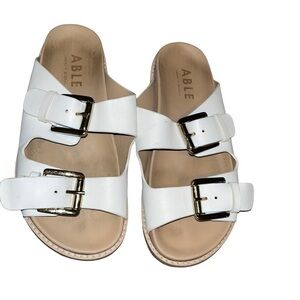 Able Whitney buckle white leather slip on sandals slides size 6